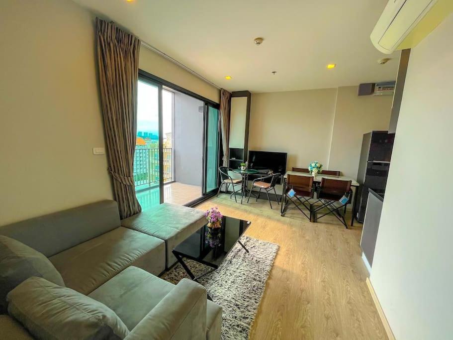 Apartment Base Hub - 2 Bedroom 53 M2 By And Hilton *