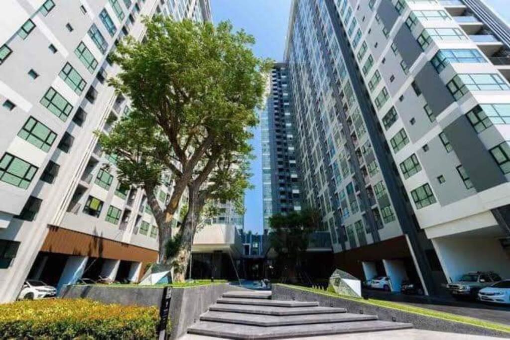 Apartment Base Hub - 2 Bedroom 53 M2 By And Hilton