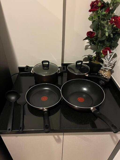 Apartment Base Hub - 2 Bedroom 53 M2 By And Hilton *