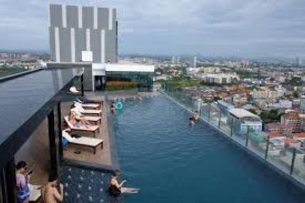 Apartment Base Hub - 2 Bedroom 53 M2 By And Hilton *